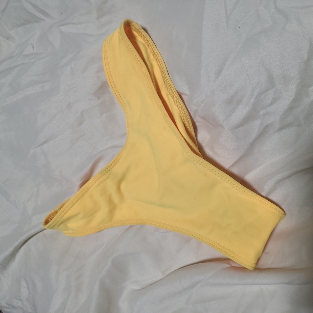 Bottom yellow